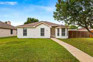 7205 Airline Dr - Photo 1 of 1
