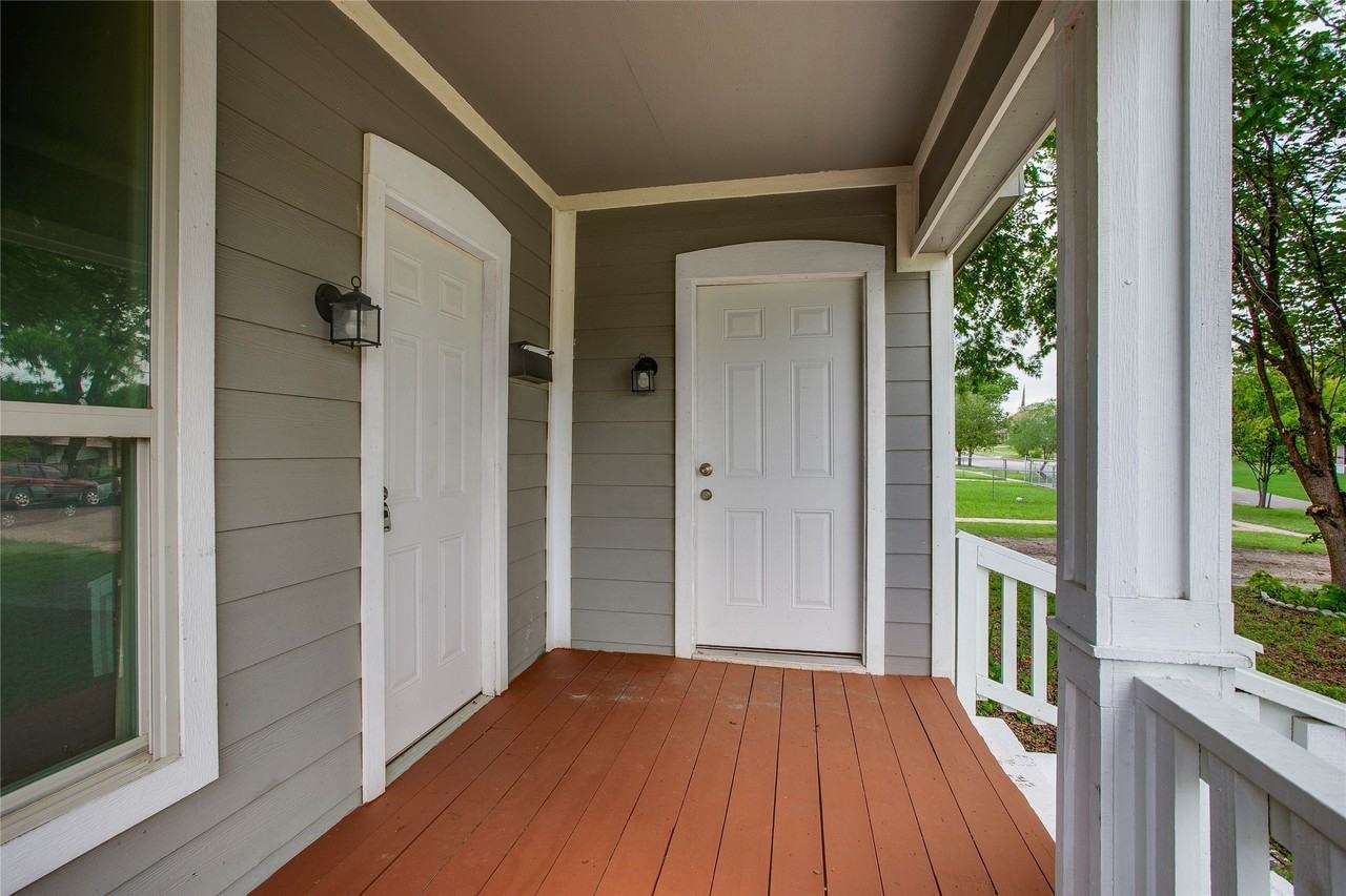 818 E Woodin Blvd - Photo 7 of 32
