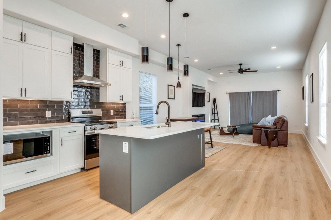 2210 Bethurum Ave - Photo 6 of 26