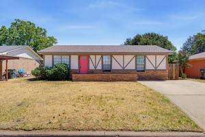 featured image of 3665 Trinity Ln