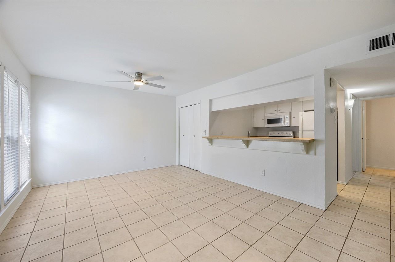 13715 Preston Rd #184 - Photo 6 of 15