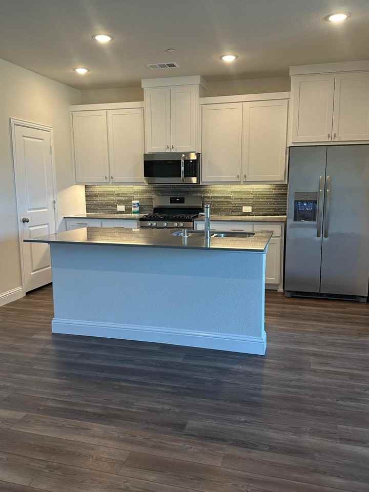 13139 Teton St - Photo 5 of 37