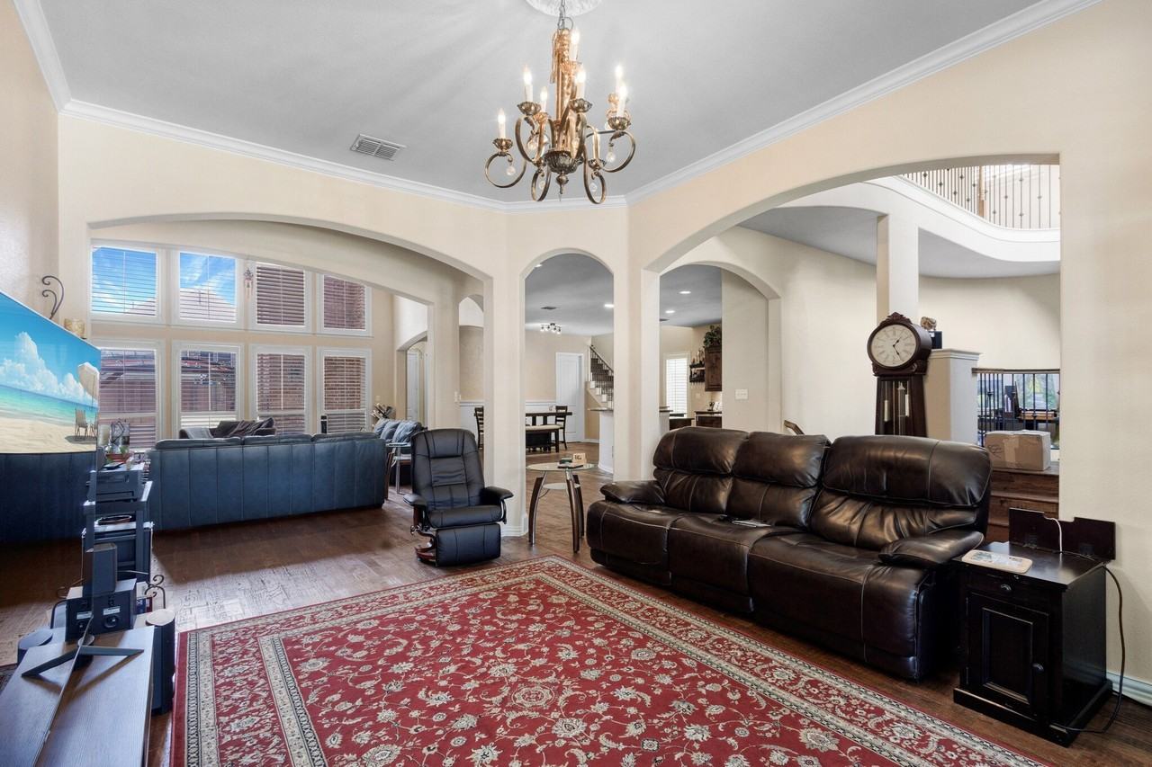 2663 Clearfield Ln - Photo 5 of 40