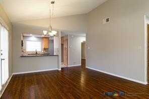 565 Hunters Glen St - Photo 6 of 24