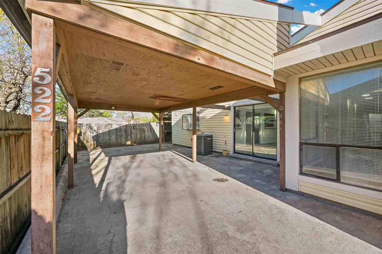 522 Hunters Glen St - Photo 4 of 21