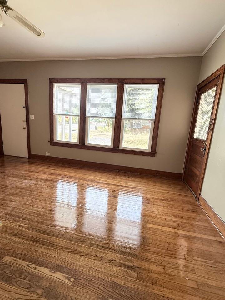 211 W Colorado Ave - Photo 2 of 7