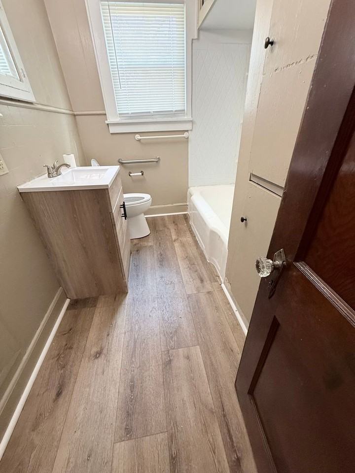 211 W Colorado Ave - Photo 7 of 7