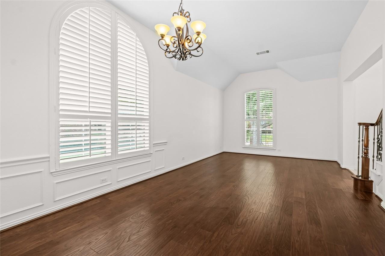 3325 Edwards Dr - Photo 5 of 36