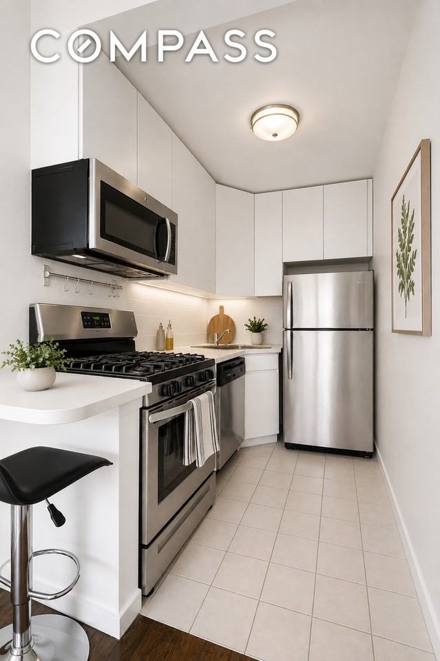 259 Elizabeth St #3D - Photo 3 of 8