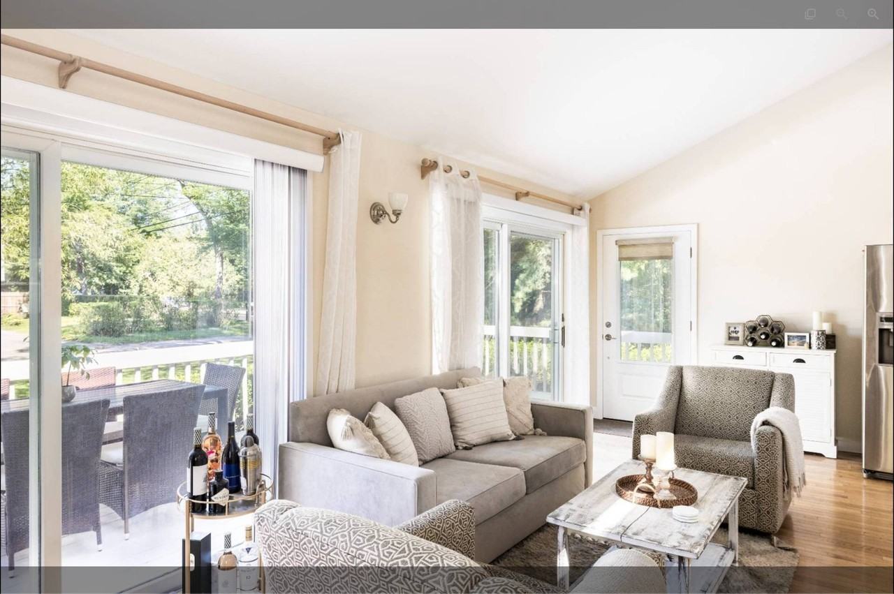 1 Peconic Ave - Photo 4 of 13