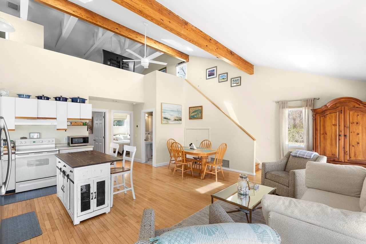 1 Peconic Ave - Photo 7 of 13