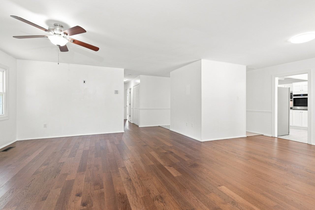 12823 Holiday Ln #1 - Photo 2 of 21