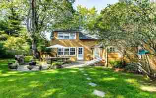 featured image of 493 Abrahams Path
