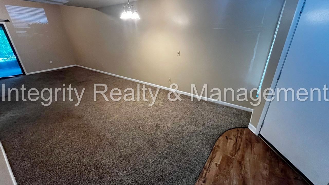 8542 Colony Pine Cir W - Photo 3 of 13