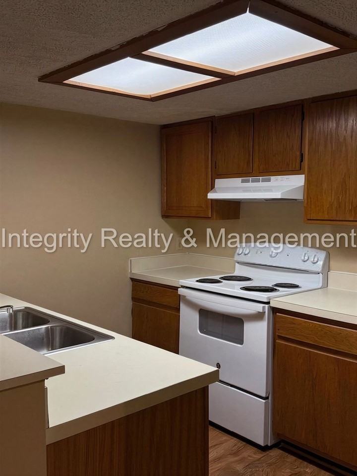 8542 Colony Pine Cir W - Photo 7 of 13