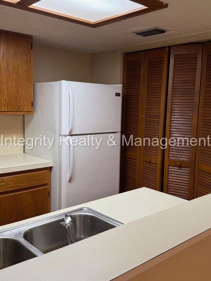 8542 Colony Pine Cir W - Photo 6 of 13