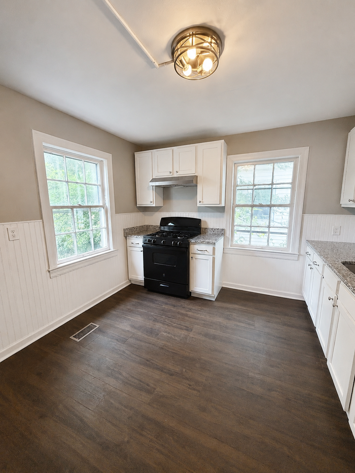 1311 Central Ave #1 - Photo 5 of 15