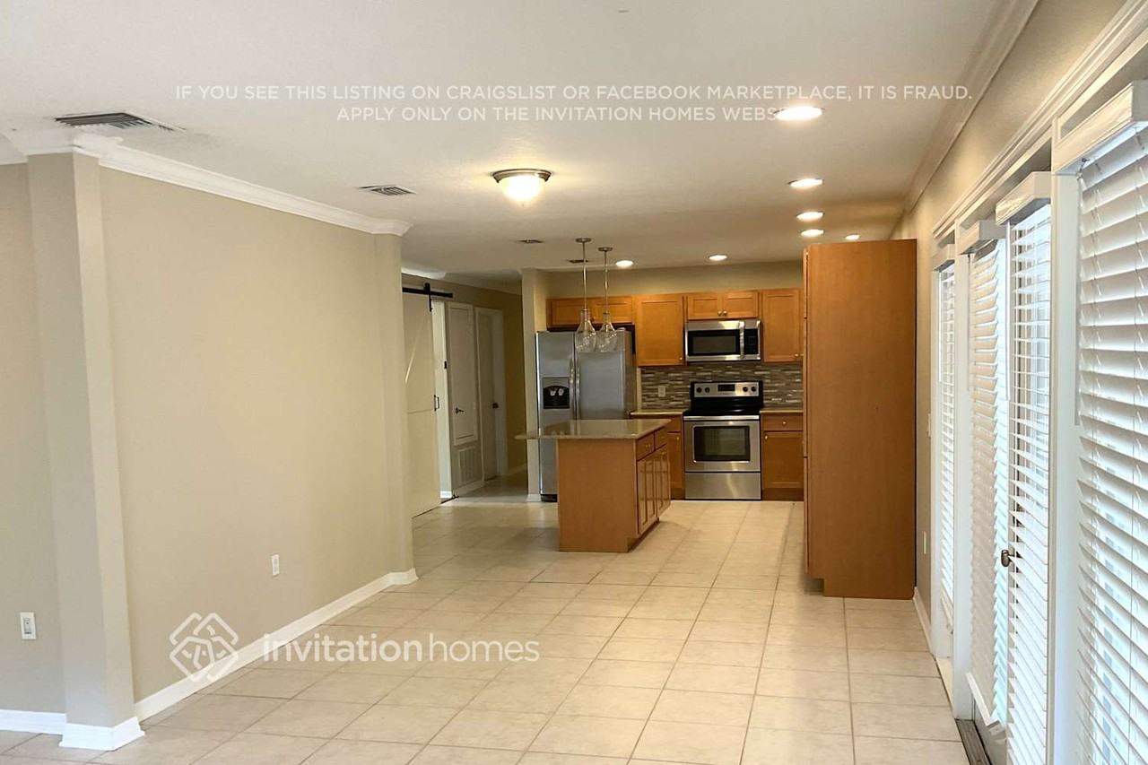 8516 Cedar Cove Ct - Photo 6 of 20
