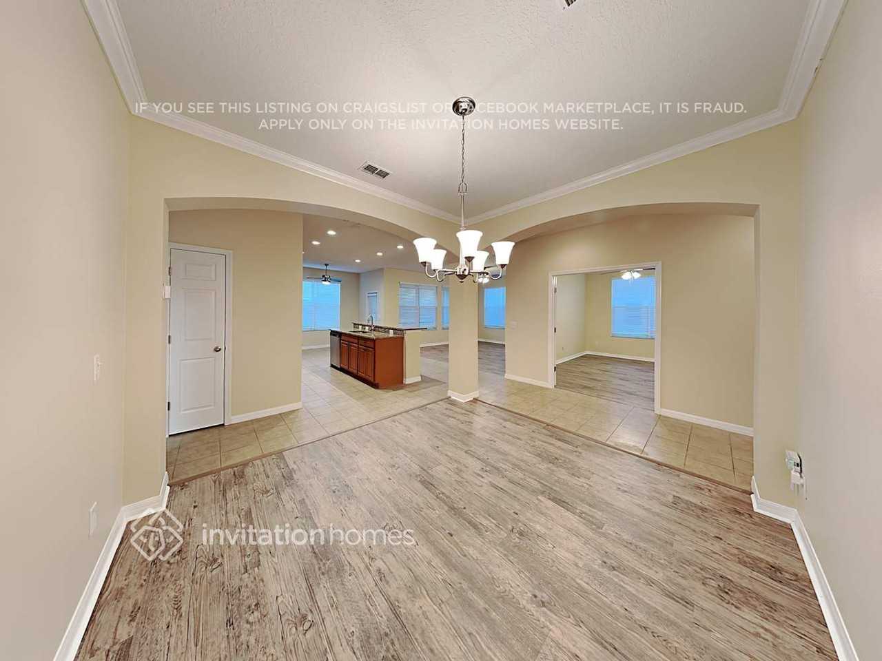 4720 Cypress River Rd - Photo 4 of 19