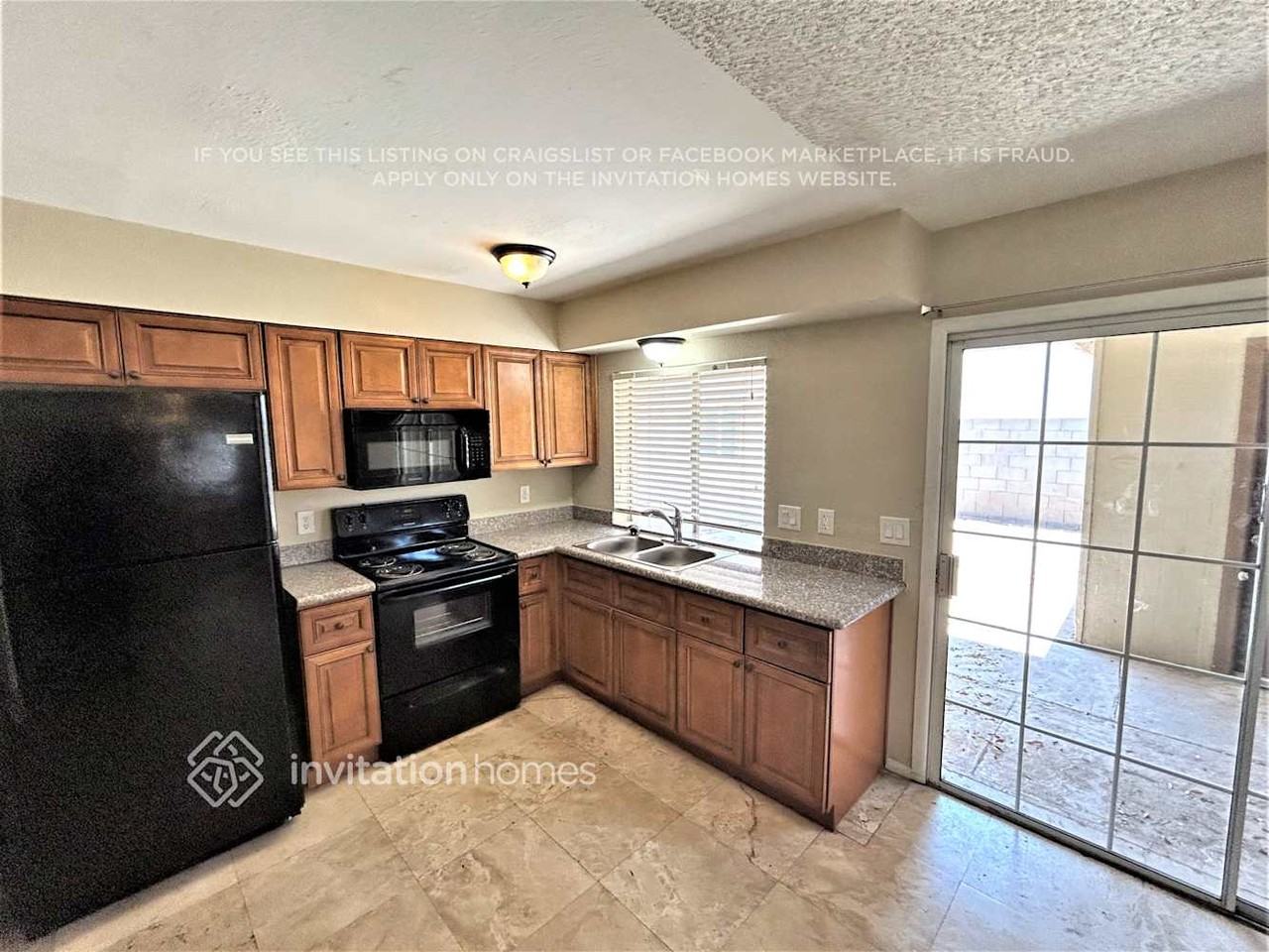 4319 N 79th Dr - Photo 7 of 20