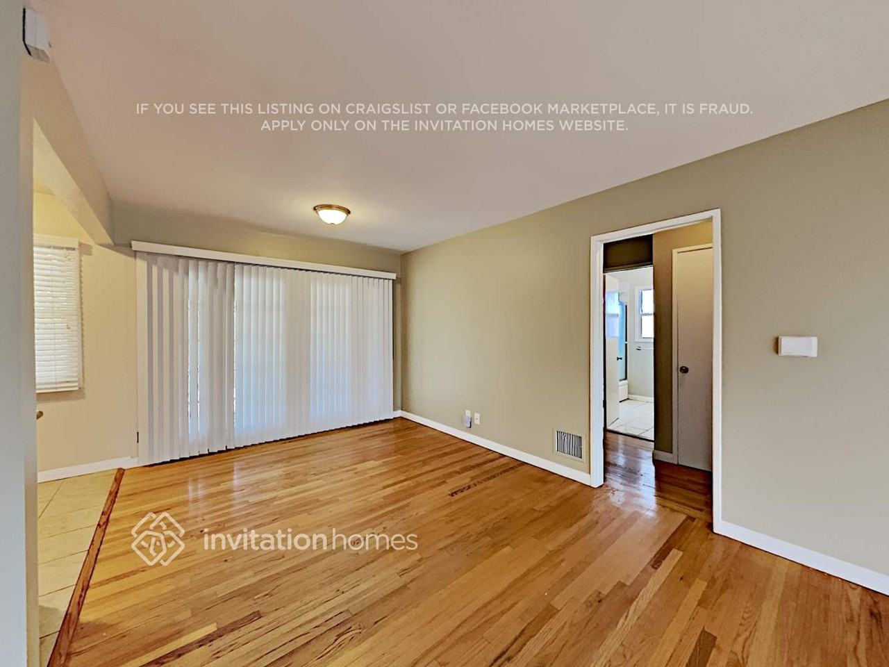 9700 Odessa Ave - Photo 5 of 17