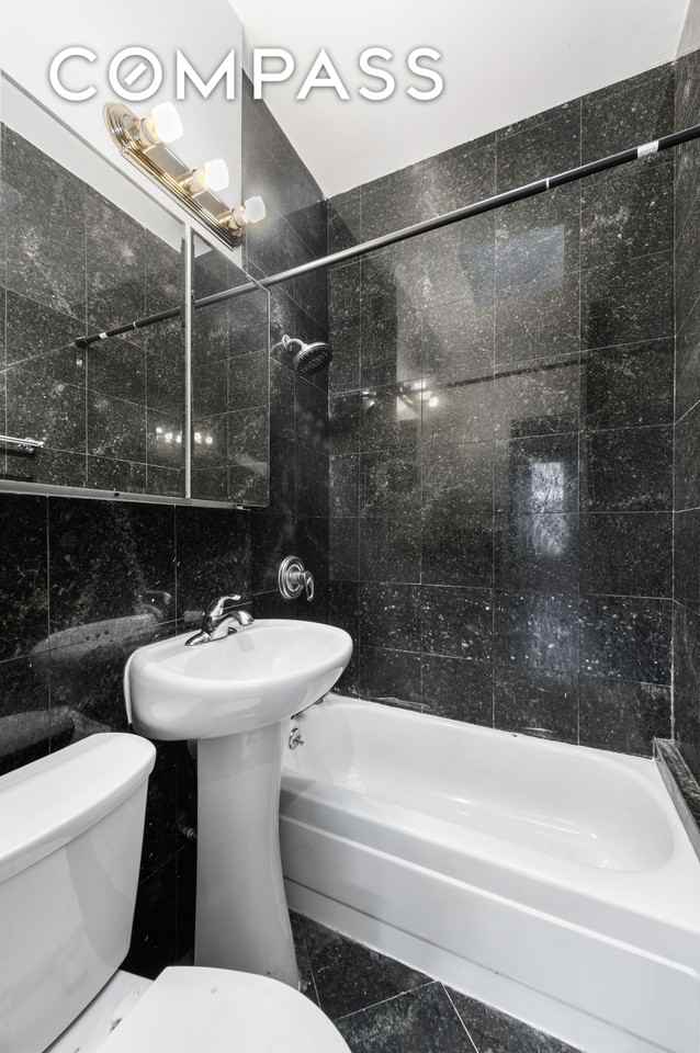 235 W 15th St #1A - Photo 4 of 4