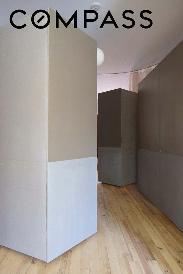 168 Bainbridge St #1 - Photo 7 of 13