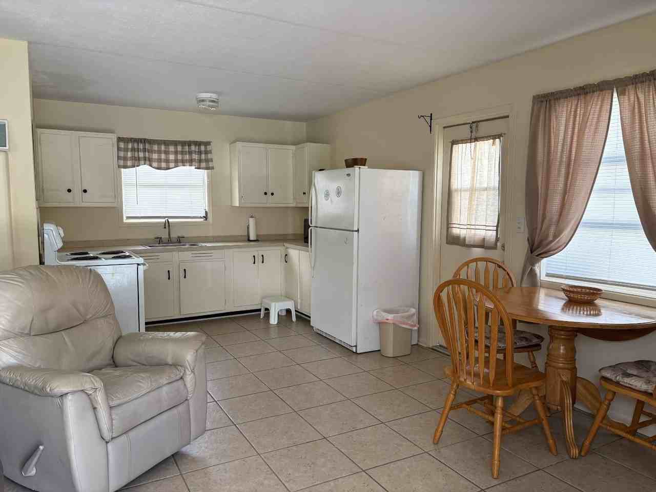 2912 Se 29th Ter - Photo 3 of 7