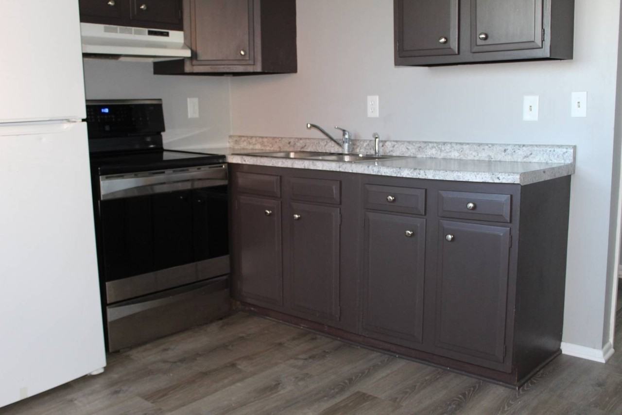 205 Sandra Ave #G1 - Photo 2 of 4