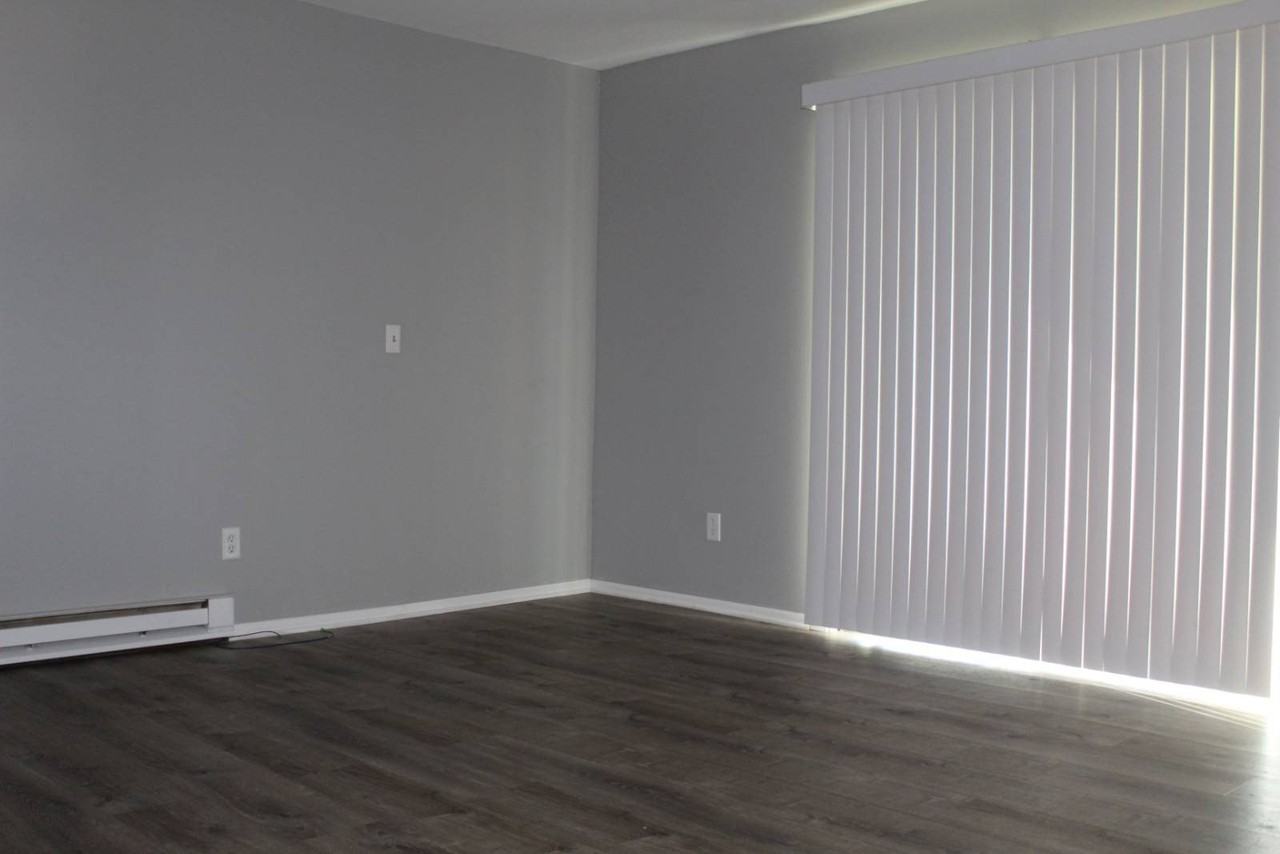 205 Sandra Ave #G1 - Photo 3 of 4