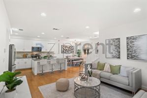 featured image of 1633 Lee Way