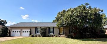 featured image of 2303 Gingko Dr