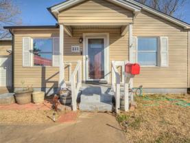 211 W Dale St - Photo 1 of 1