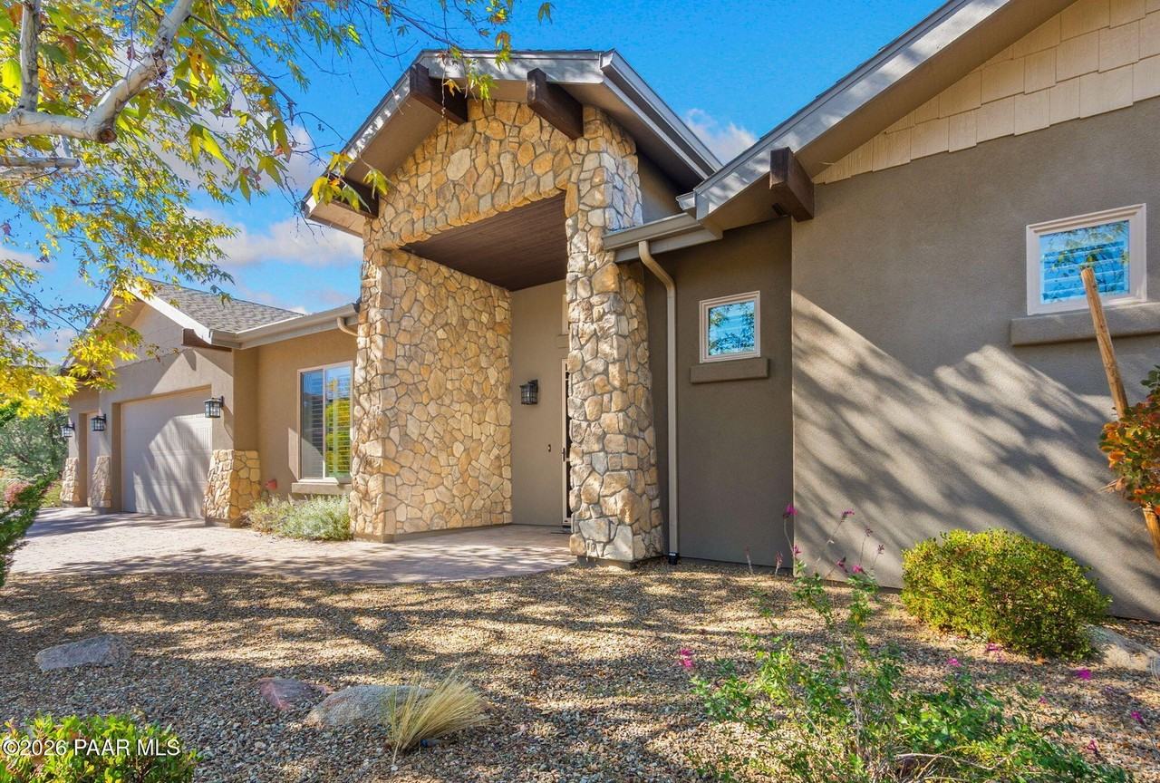 1476 Sierry Peaks Dr - Photo 4 of 50