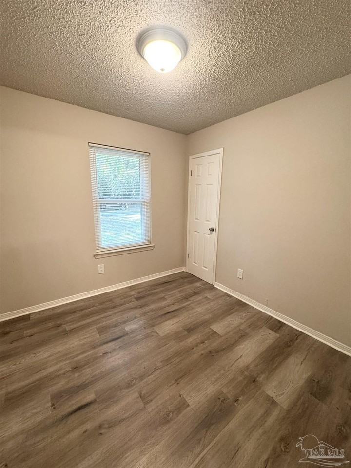 3530 Milford Rd - Photo 6 of 18