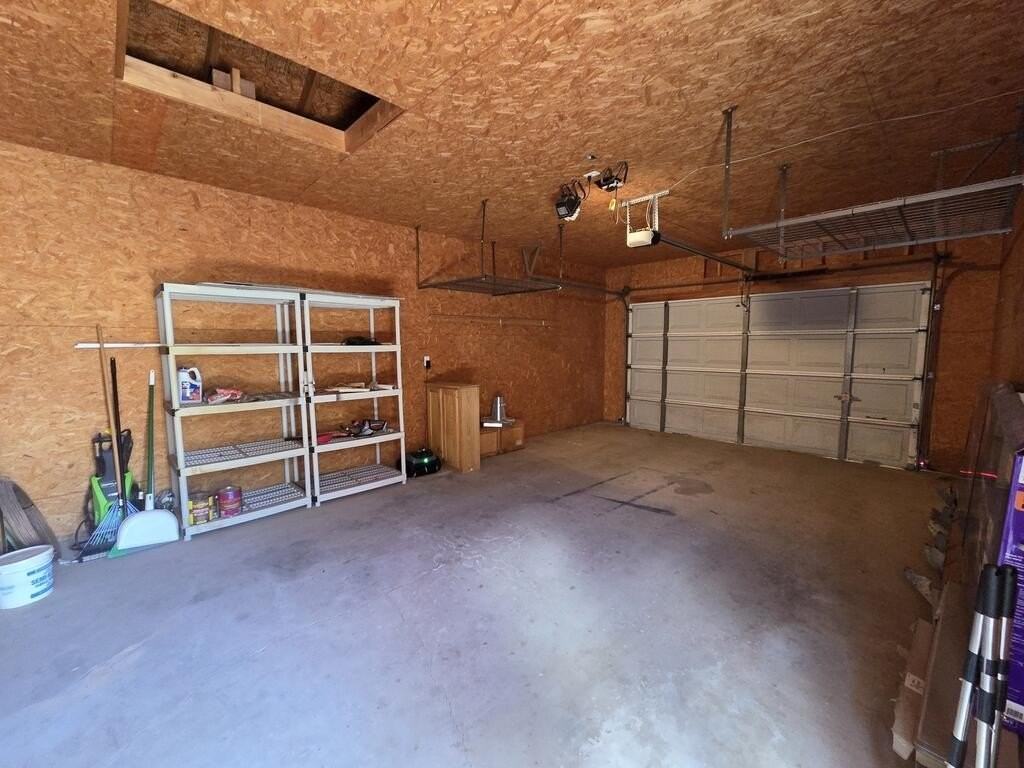2308 Abbey Pl - Photo 7 of 29