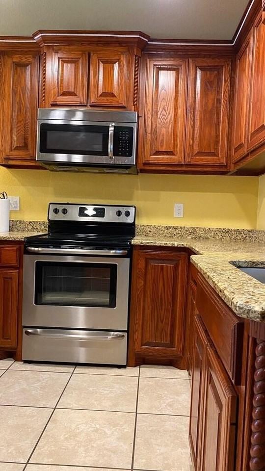 709 N Tyler St - Photo 5 of 9