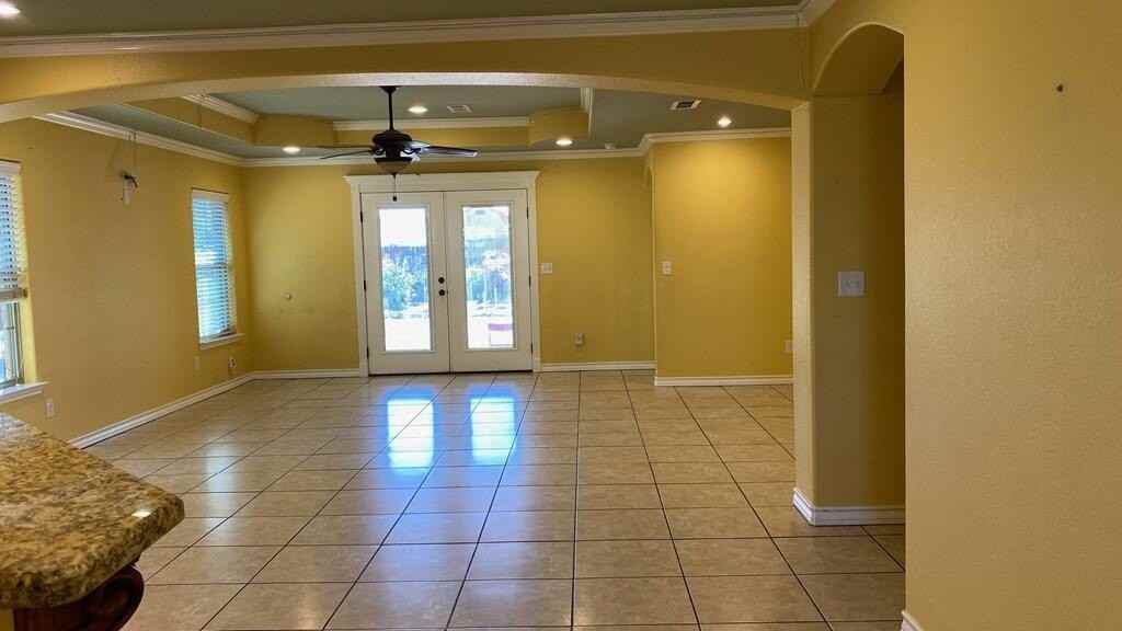 709 N Tyler St - Photo 7 of 9