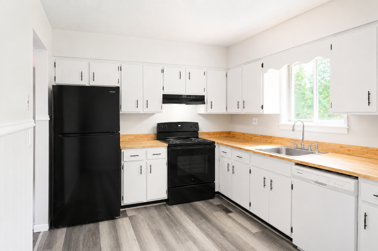 3602 Missionaire Ave - Photo 3 of 15