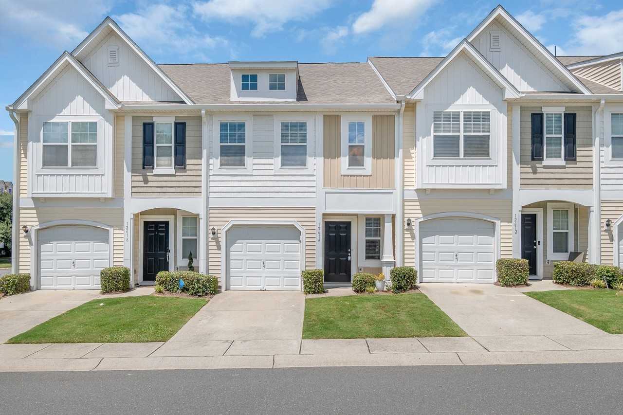 12614 Persimmon Tree Dr - Photo 3 of 43