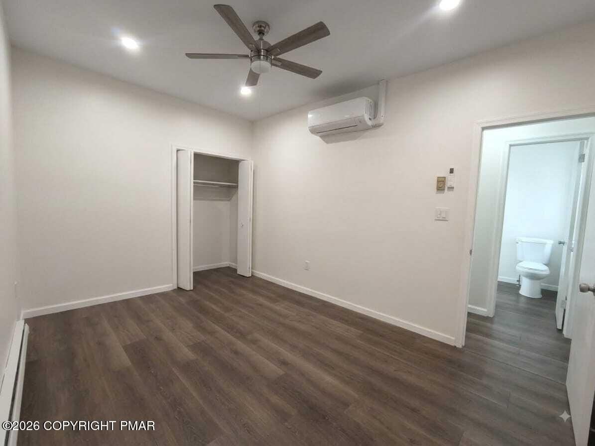 717 Main St - Photo 7 of 14
