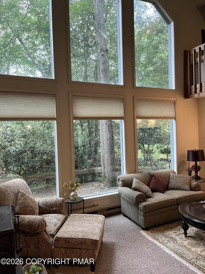 131 Winding Hill Rd - Photo 3 of 11