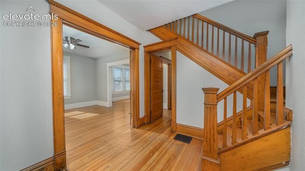 1213 W Colorado Ave - Photo 2 of 16