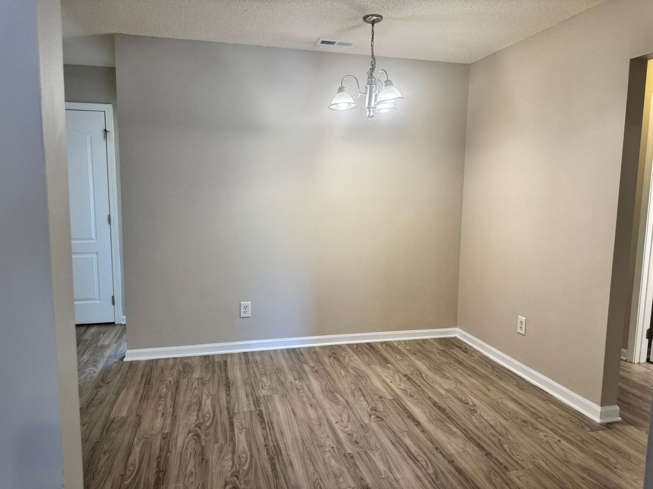 3236 Ridgewood Place Dr - Photo 7 of 24