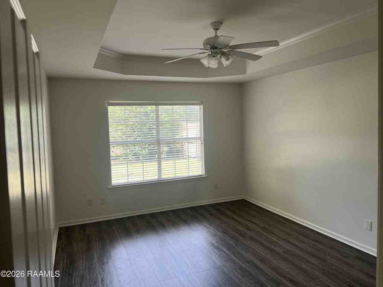 136 Pinnacle Dr - Photo 6 of 10