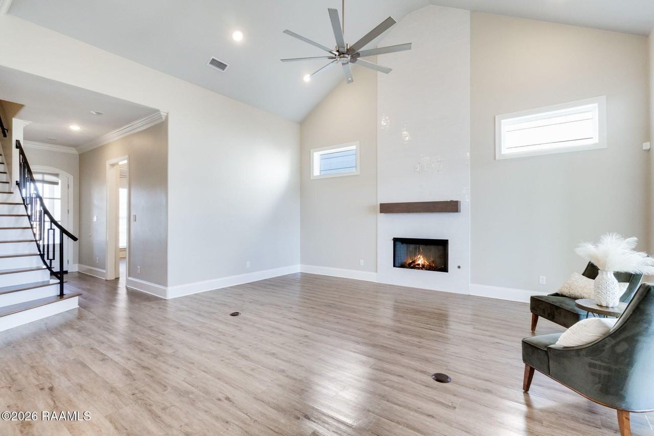 315 San Marcos Dr - Photo 6 of 36