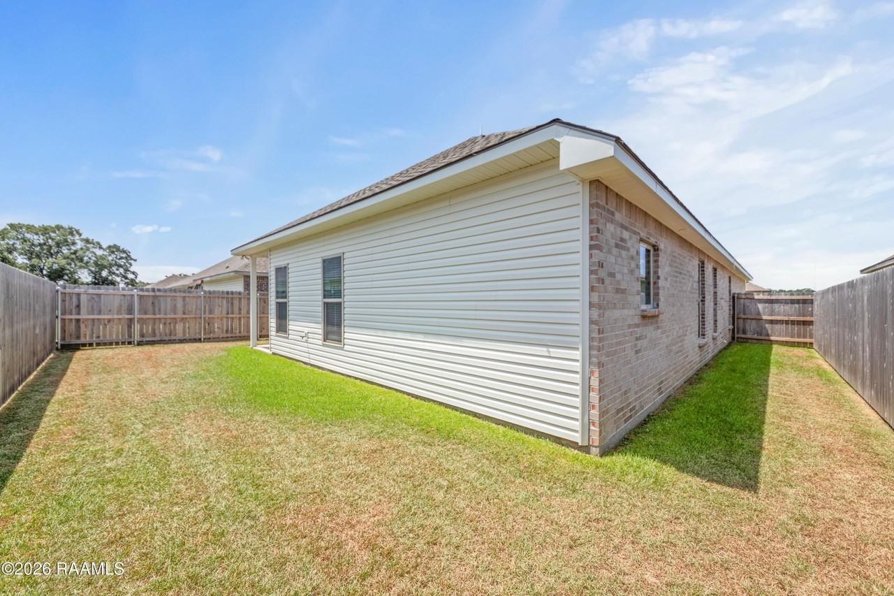 218 Peppercorn Way - Photo 7 of 32