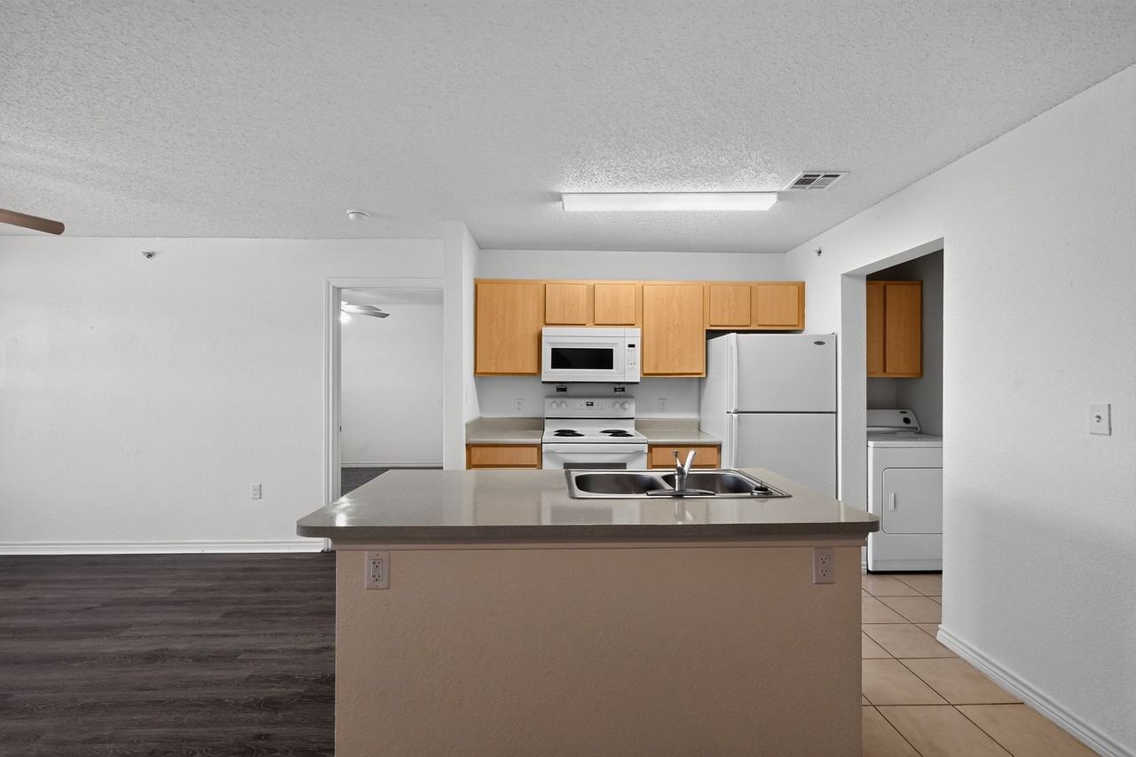 Marketplace Apartments - Photo 5 of 50