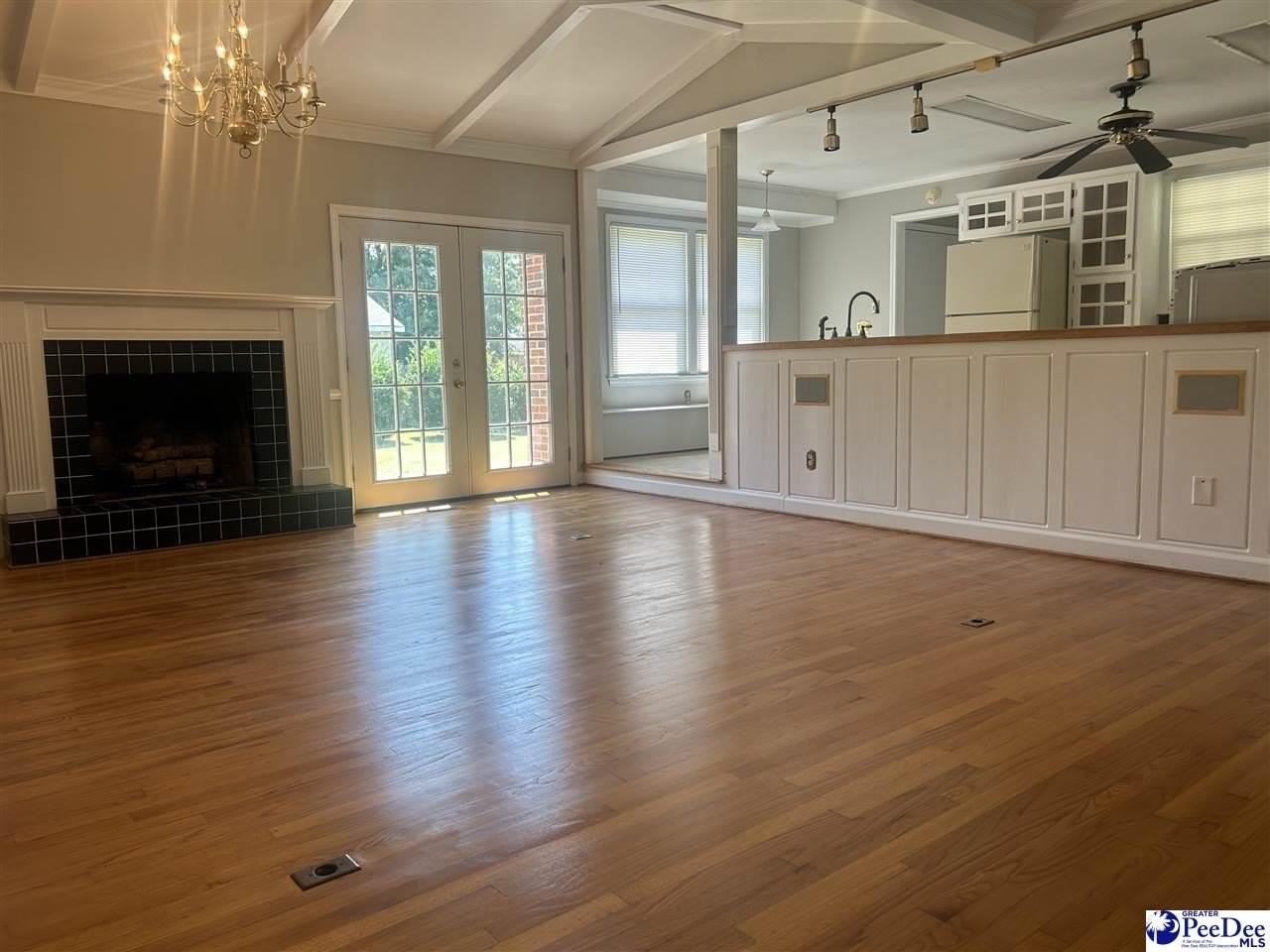2112 Rosemary Ave - Photo 6 of 19