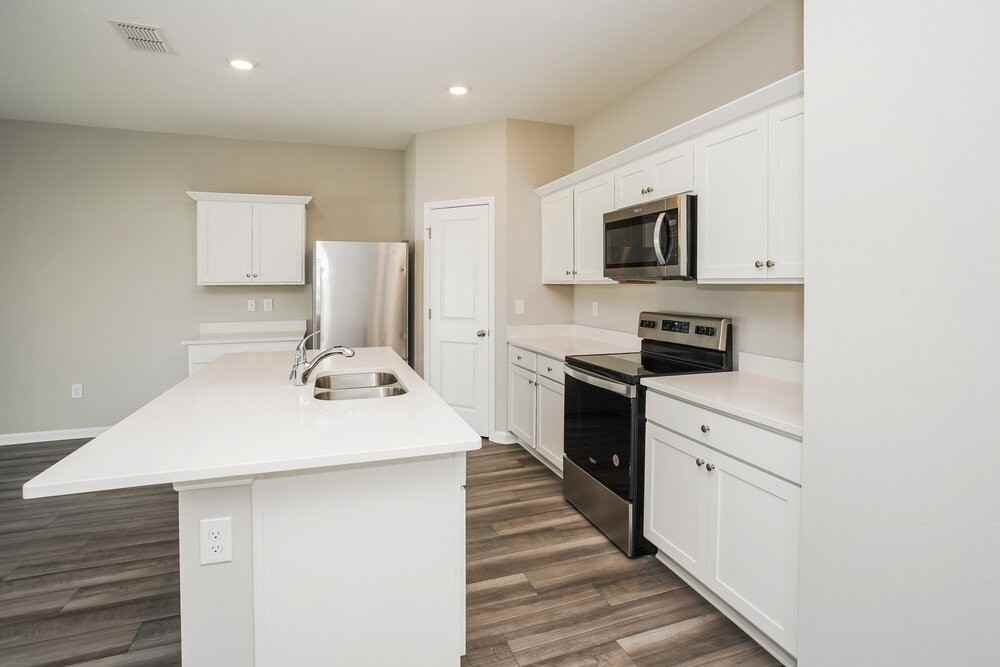 912 Kelly Fern Loop - Photo 6 of 17